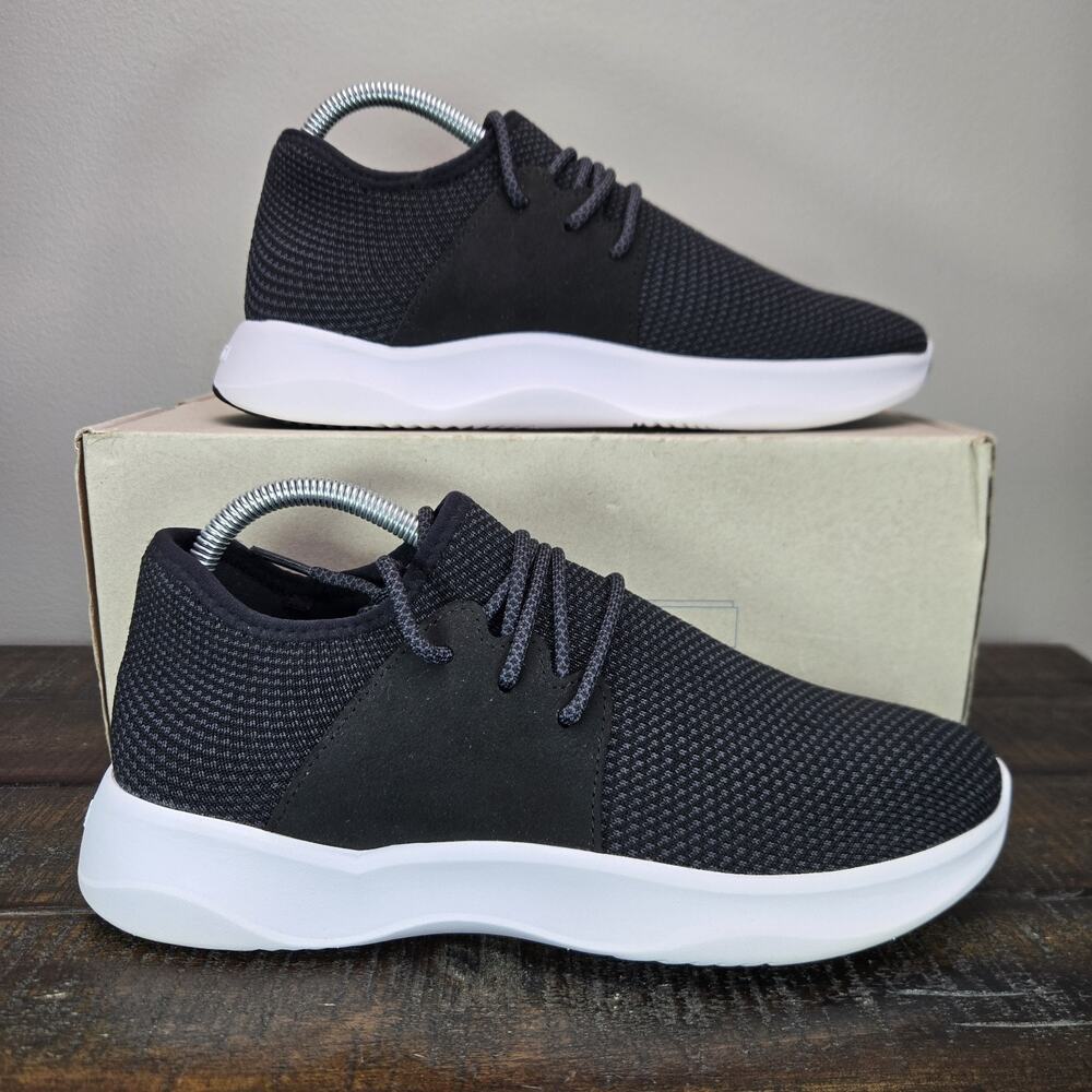 NEW Vessi Everyday Sneaker Mens Size 8 Waterproof Shoes Sneakers Midnight Black